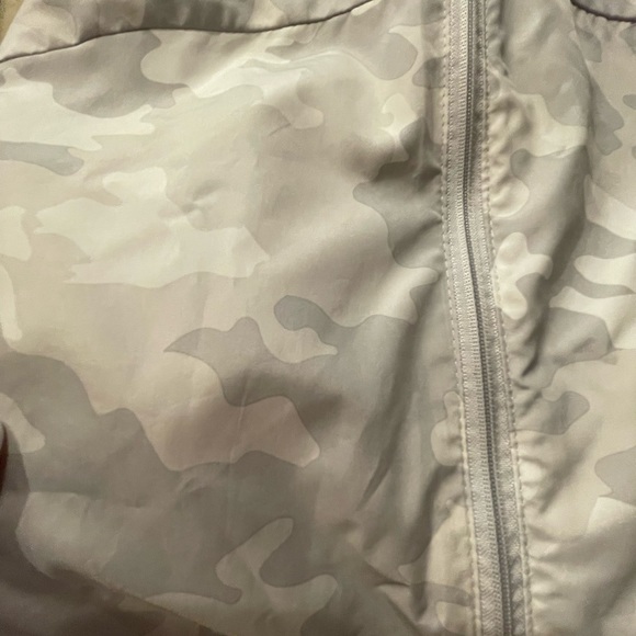 Jacket - Picture 3 of 4